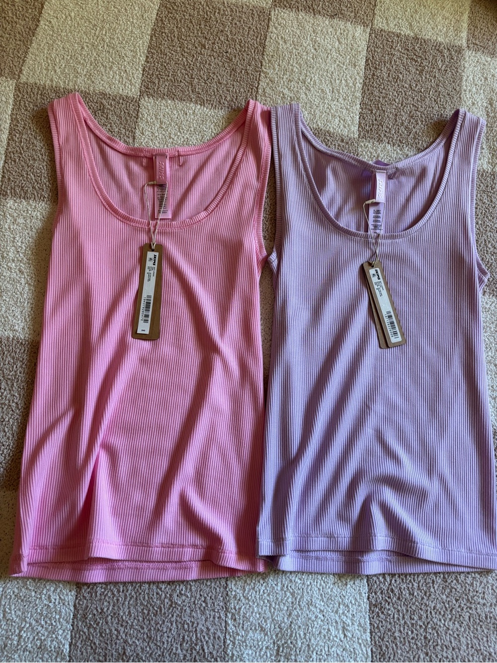 2 Skims soft lounge tank tops